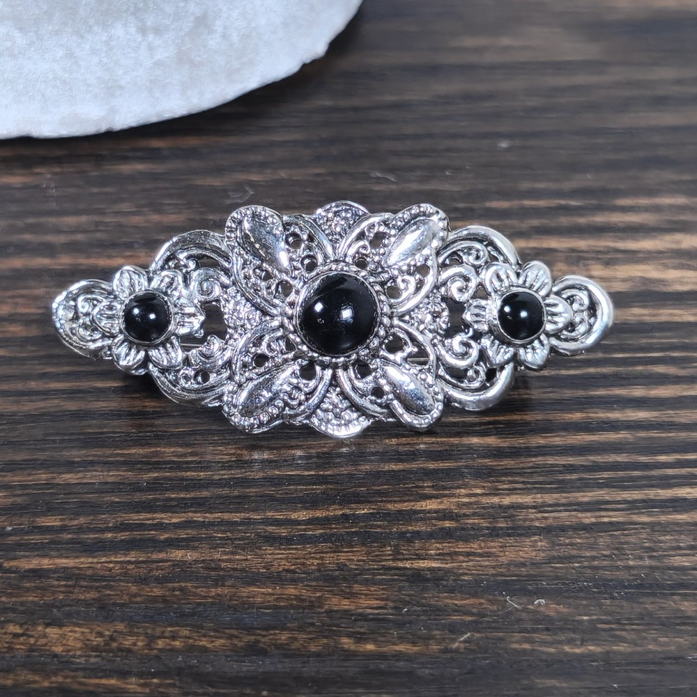 Ornate Silver Filigree Brooch Pin Black Cabochon Stones Vintage Style‎